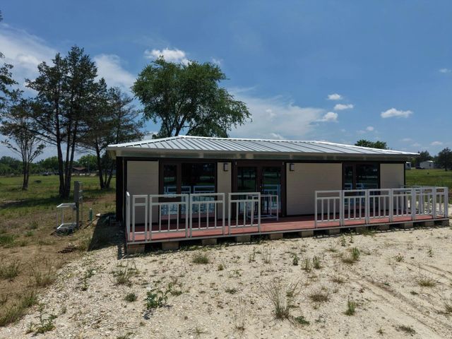 1316 E Titus Street, Mexia, TX 76667