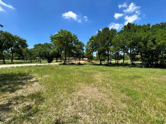 1316 E Titus Street, Mexia, TX 76667