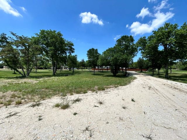 1316 E Titus Street, Mexia, TX 76667
