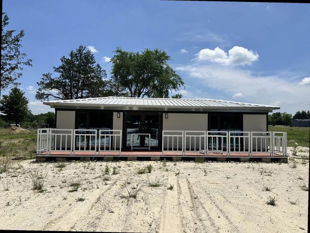 1316 E Titus Street, Mexia, TX 76667