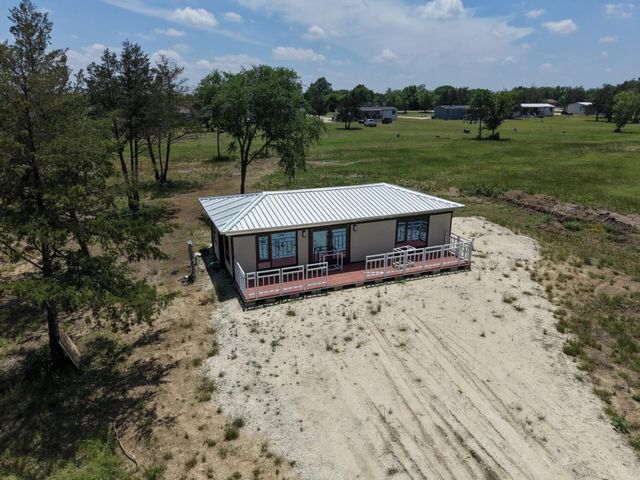 1316 E Titus Street, Mexia, TX 76667