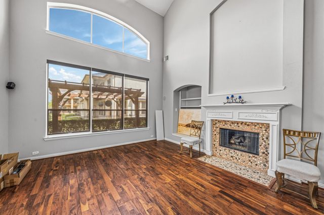 14427 Manorbier Lane, Sugar Land, TX 77498