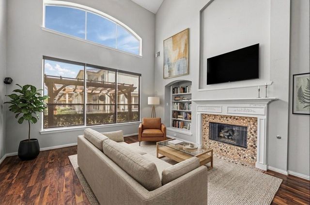 14427 Manorbier Lane, Sugar Land, TX 77498