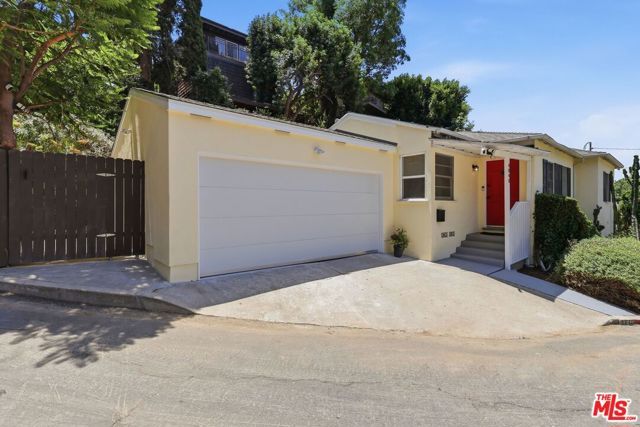 4040 Sinova Street, Los Angeles, CA 90031