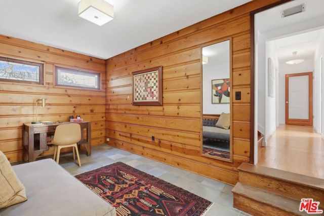 4040 Sinova Street, Los Angeles, CA 90031