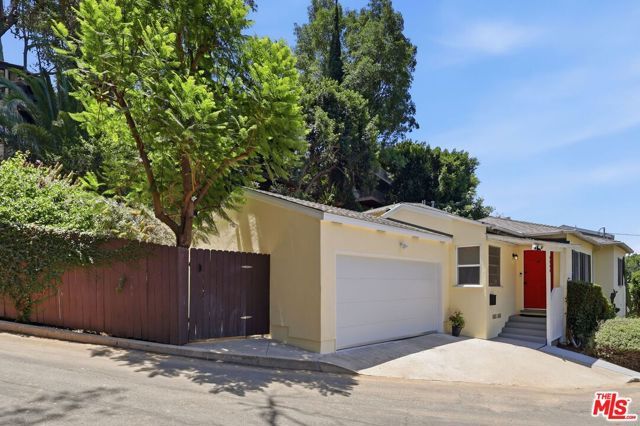 4040 Sinova Street, Los Angeles, CA 90031