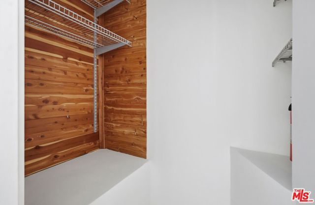 4040 Sinova Street, Los Angeles, CA 90031