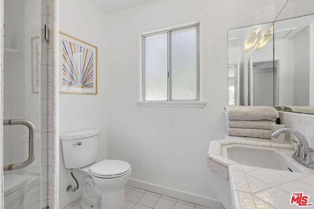 4040 Sinova Street, Los Angeles, CA 90031
