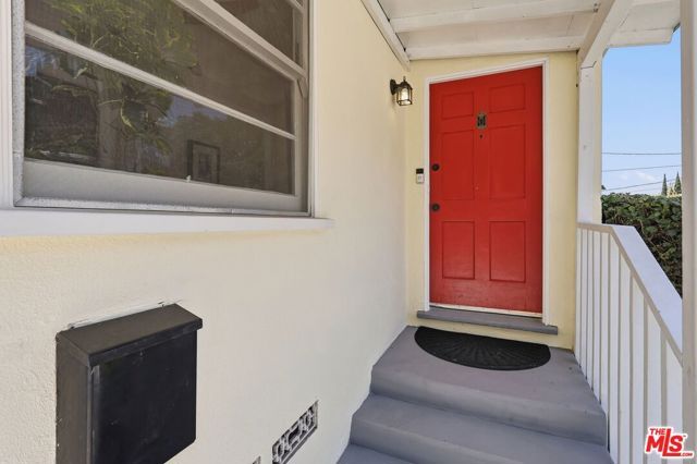 4040 Sinova Street, Los Angeles, CA 90031