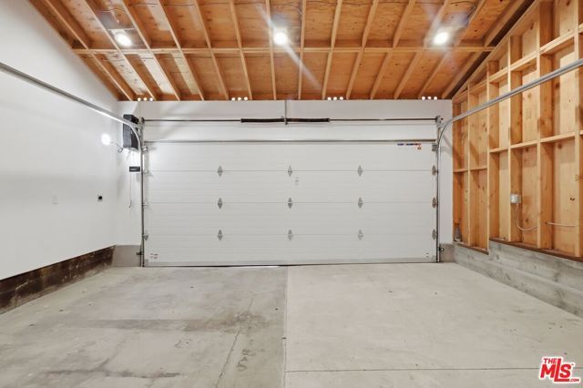 4040 Sinova Street, Los Angeles, CA 90031