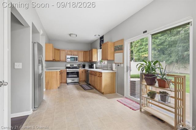 29250 Juniper Street, Brownstown, MI 48183