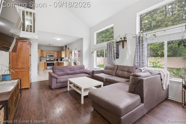 29250 Juniper Street, Brownstown, MI 48183