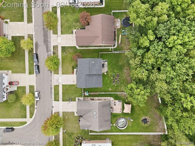 29250 Juniper Street, Brownstown, MI 48183