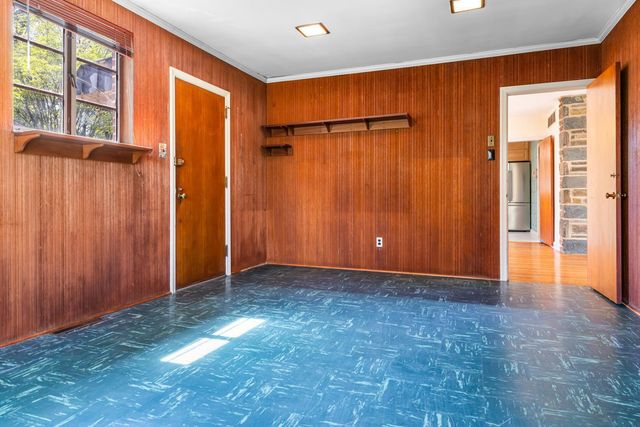 309 E ROUMFORT RD, Philadelphia, PA 19119