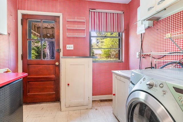 309 E ROUMFORT RD, Philadelphia, PA 19119