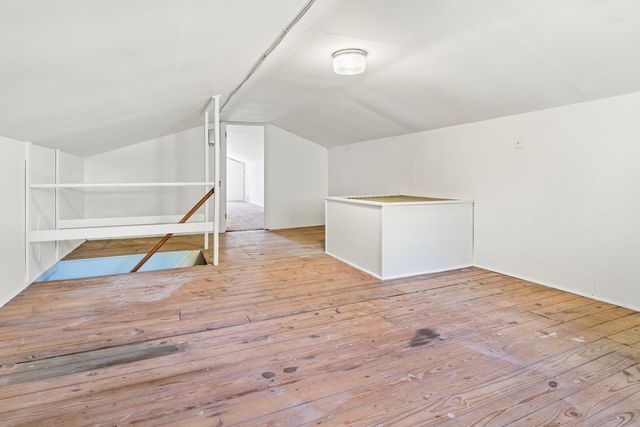 309 E ROUMFORT RD, Philadelphia, PA 19119