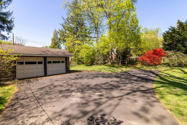 309 E ROUMFORT RD, Philadelphia, PA 19119