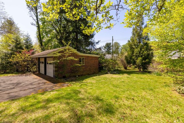 309 E ROUMFORT RD, Philadelphia, PA 19119