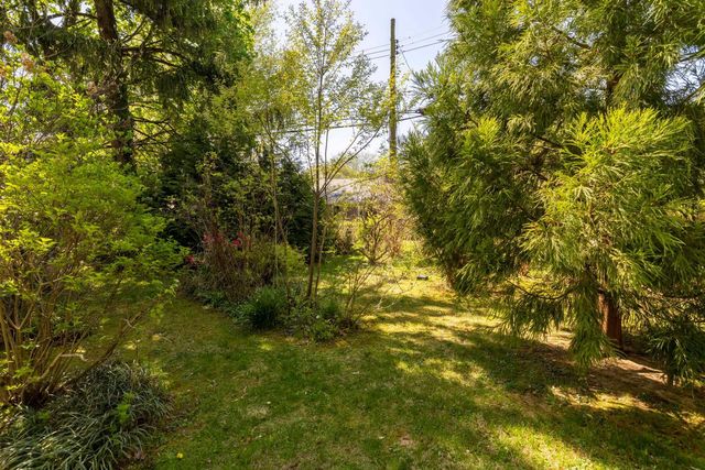 309 E ROUMFORT RD, Philadelphia, PA 19119