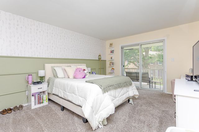 1902 Burgundy Street, Schererville, IN 46375