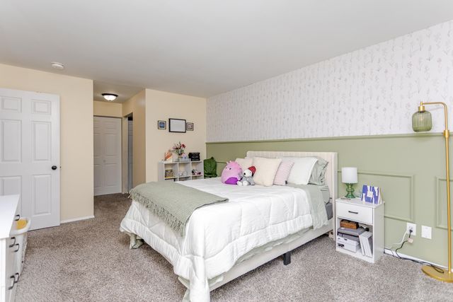 1902 Burgundy Street, Schererville, IN 46375