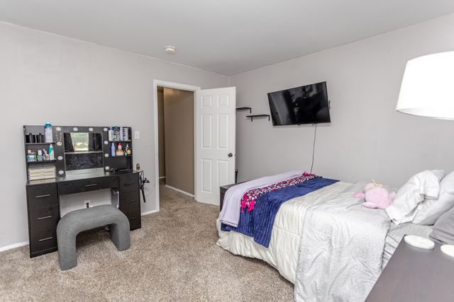 1902 Burgundy Street, Schererville, IN 46375