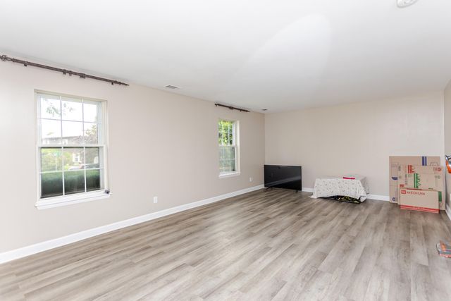 1902 Burgundy Street, Schererville, IN 46375