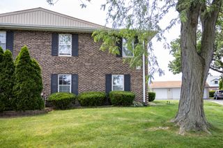 1902 Burgundy Street, Schererville, IN 46375