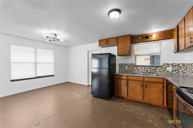 1709 Pleasant Lane, Copperas Cove, TX 76522