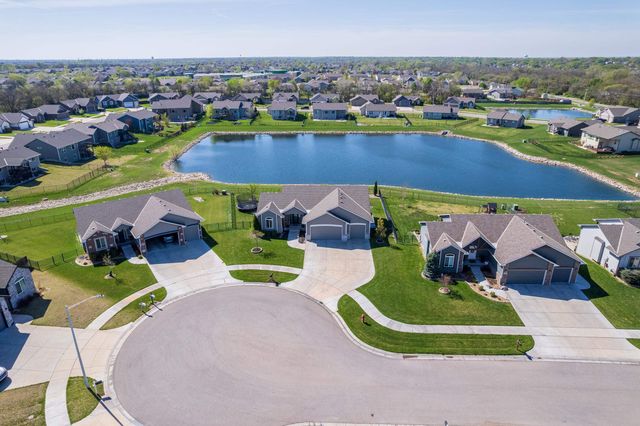 825 N Tyndall Ct, Derby, KS 67037