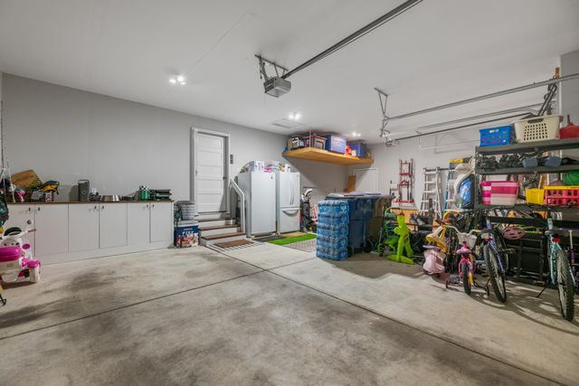 825 N Tyndall Ct, Derby, KS 67037