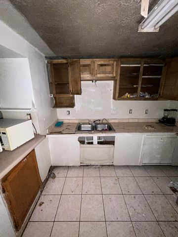 259 Lopez Road SE, Los Lunas, NM 87031