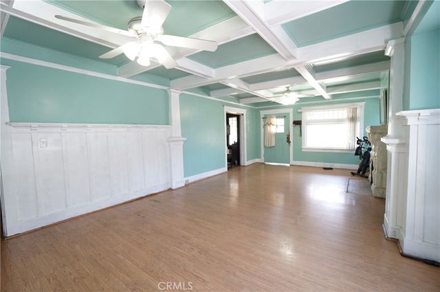 1323 W 41st, Los Angeles, CA 90037