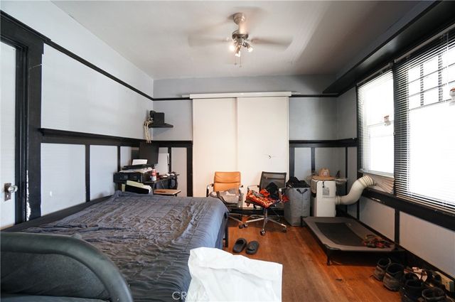 1323 W 41st, Los Angeles, CA 90037