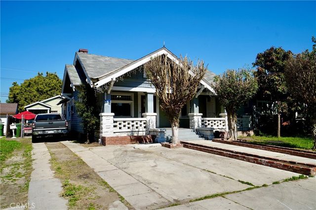 1323 W 41st, Los Angeles, CA 90037