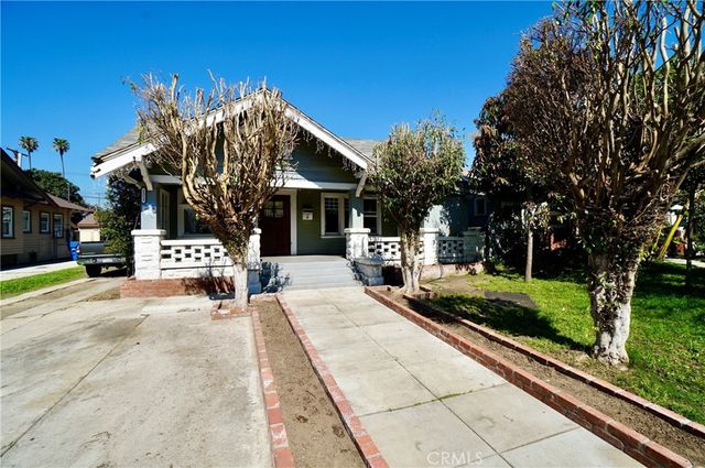 1323 W 41st, Los Angeles, CA 90037