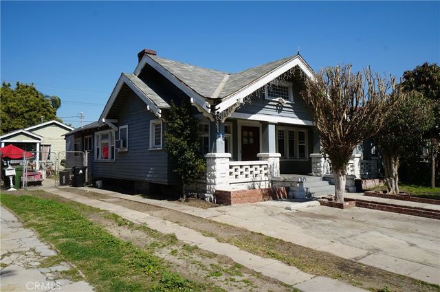 1323 W 41st, Los Angeles, CA 90037