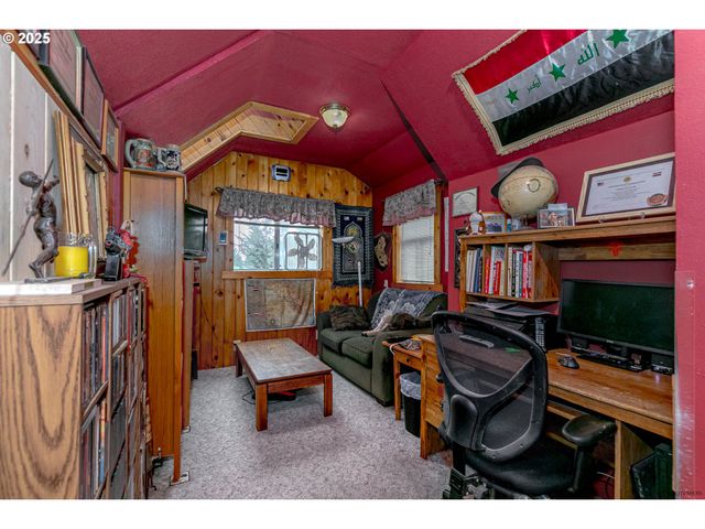 23861 Se 442ND Ave, Sandy, OR 97055