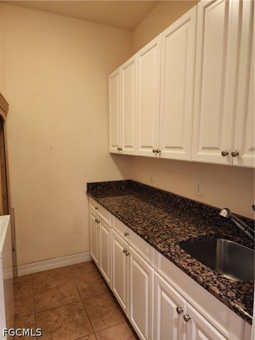 228 SE 30th TER, Cape Coral, FL 33904