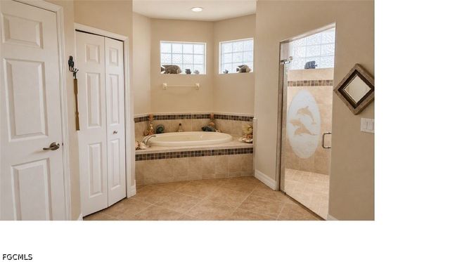 228 SE 30th TER, Cape Coral, FL 33904