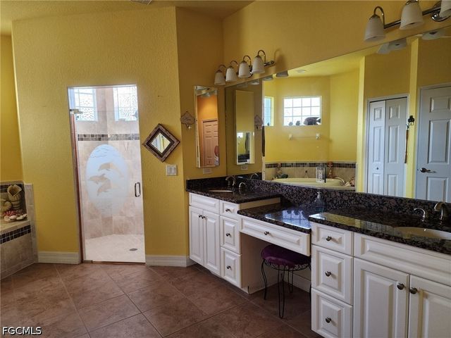 228 SE 30th TER, Cape Coral, FL 33904