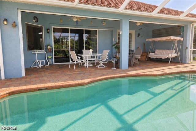 228 SE 30th TER, Cape Coral, FL 33904