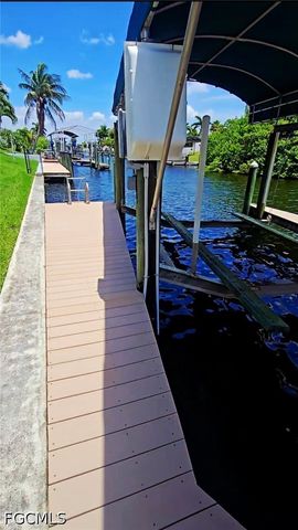 228 SE 30th TER, Cape Coral, FL 33904