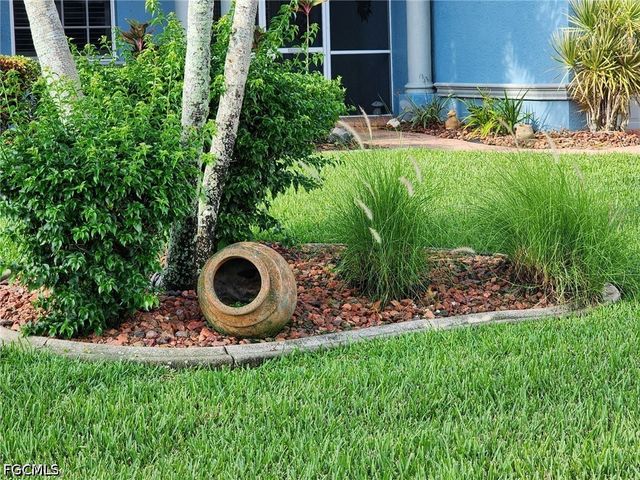 228 SE 30th TER, Cape Coral, FL 33904