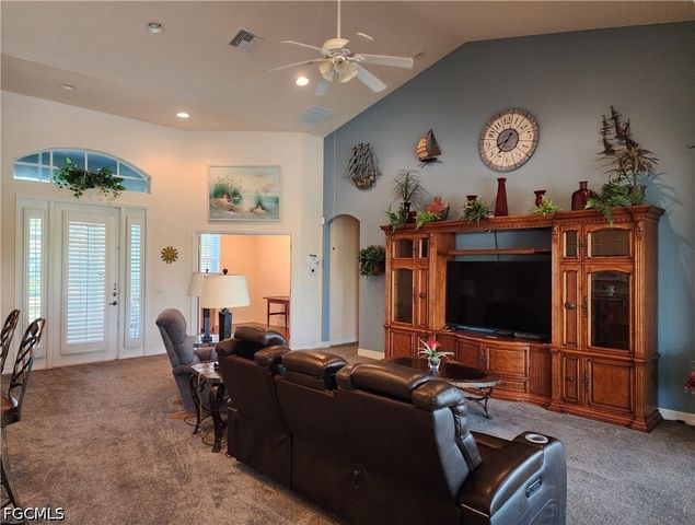 228 SE 30th TER, Cape Coral, FL 33904