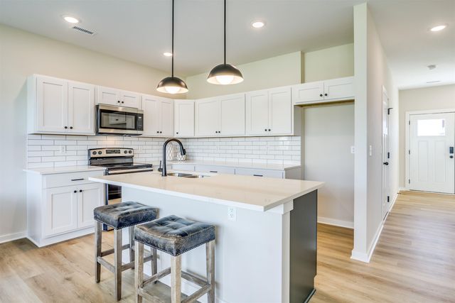 12031 W Fennec St, Maize, KS 67223