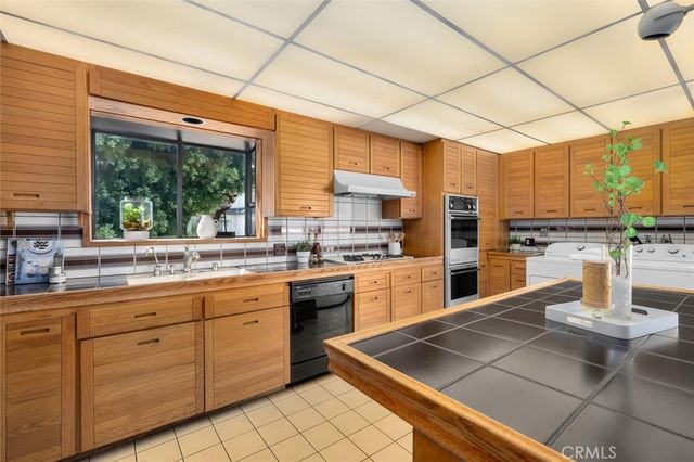 1427 S Doheny Drive, Los Angeles, CA 90035