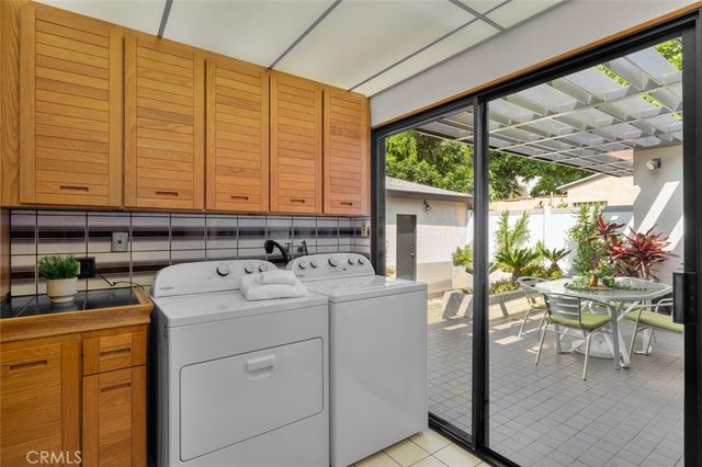 1427 S Doheny Drive, Los Angeles, CA 90035