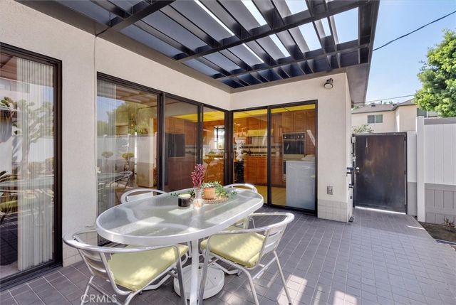 1427 S Doheny Drive, Los Angeles, CA 90035