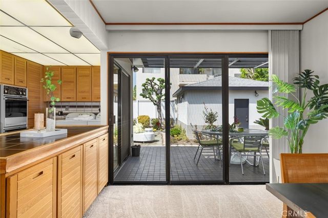 1427 S Doheny Drive, Los Angeles, CA 90035